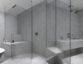 Brusebunde til små badeværelser: Optimering af plads og funktionalitet