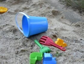 Byg en fantastisk sandkasse til sommerens leg og solrige dage
